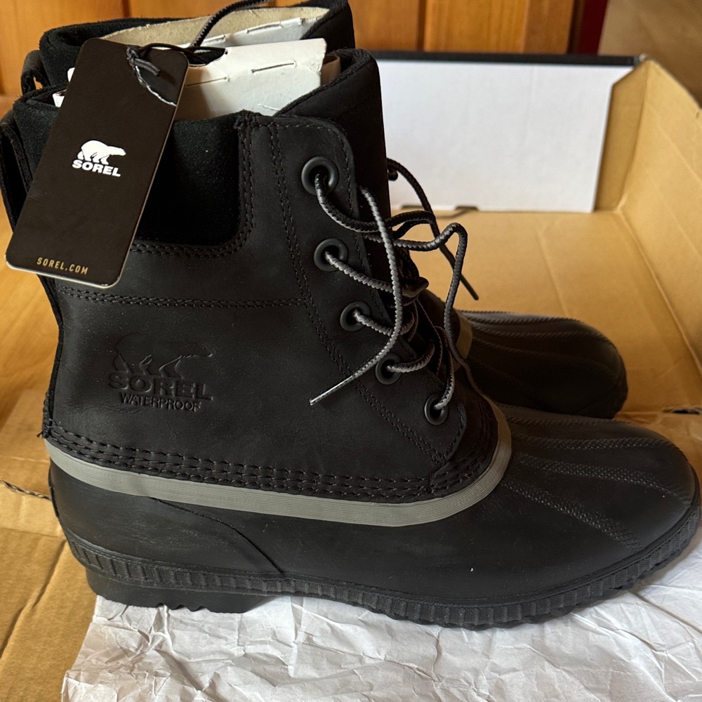 Sorel Men's new size 9.5 Cheyanne II Black and Gray Waterproof Boots duck - Picture 2 of 10